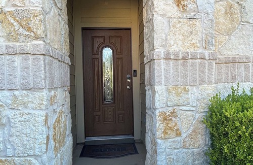 San Antonio Casa | Spacious, family friendly northwest side home near Sea world.