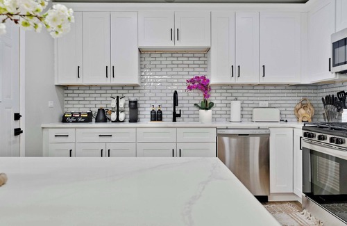 Hanover Park Casa | Spacious Family Getaway | LCP Collection