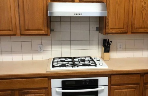 South Arlington Casa | Spacious Family Haven w Big Yard, Great Location!