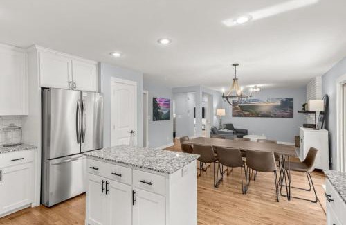 Siloam Springs Casa | Spacious Family Haven - Walk to Downtown & JBU