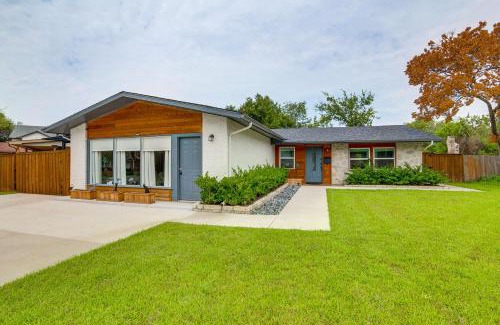 Original Town Casa | Spacious Family Home, 5 Mi to Galleria Dallas!