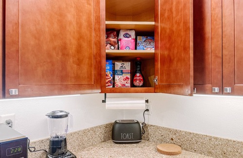 Tustin Casa | SPACIOUS FAMILY HOME - BEACH, DISNEYLAND, AIRPORT IN MINS!