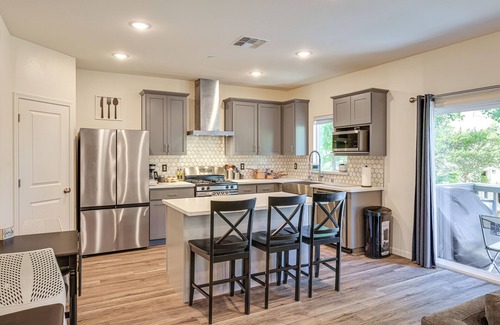 Stockton Casa | Spacious Family Home in Stockton - Pets Welcome!