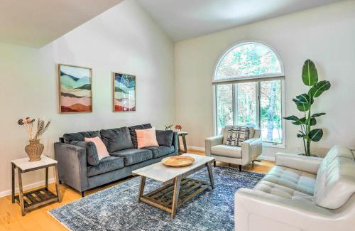 Royal Pines Casa | Spacious Family Home Near Hiking and Breweries!