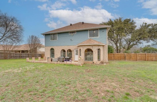 Encino Park Casa | Spacious Family Home with Patio in San Antonio!