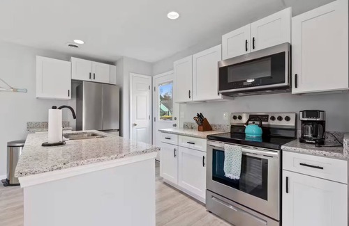 Myrtle Grove Casa | Spacious Family Retreat near Carolina Beach in Wilmington, NC.