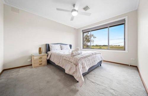 Officer Casa | Spacious Family Retreat