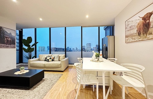 South Melbourne Apartamento | Spacious Family-Sized 2BR Apt Near Crown Casino + CarPark on Site