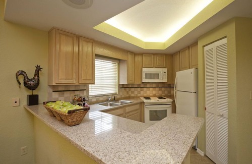 Kissimmee Hotel | Spacious Family Suite w/ Kitchen & Cozy Living Space in Kissimmee | 2 Units