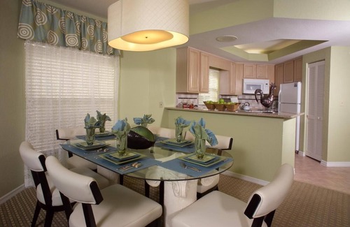 Kissimmee Hotel | Spacious Family Suite w/ Kitchen & Cozy Living Space in Kissimmee | 2 Units