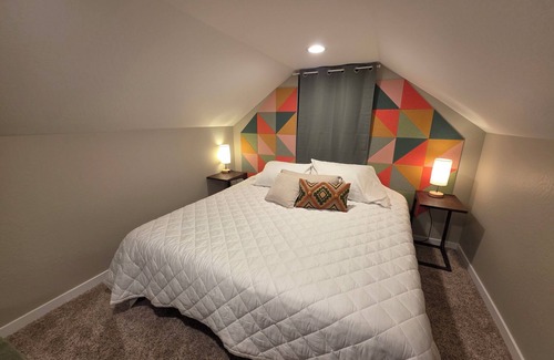 Medford Otro | Spacious farmhouse in close proximity to vineyards; great for large groups