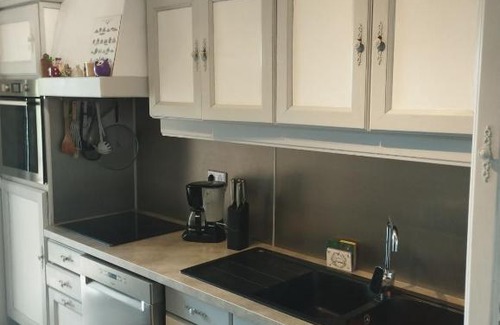 Cannes Casa | Spacious Flat 250 meters from the beaches Ideal for Congresses & Holidays