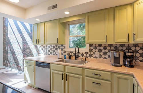 Court House Casa | Spacious forest retreat with hot tub, game room, pond, & cozy charm—perfect for family getaways!