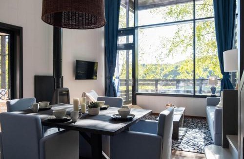 Maubray Casa | Spacious Forestside Mansion