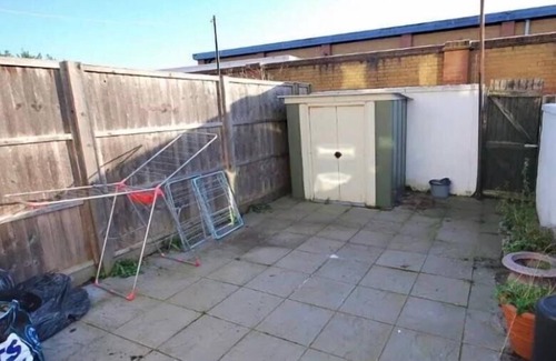 Alperton Casa | Spacious Four-Bedroom House with garden in Wembley