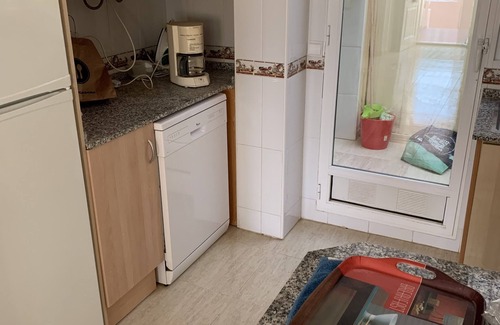 Torrevieja Villa | Amplio piso de lujo de cuatro Torrevieja Villa, mar y vistas al parque, Wi-fi gratuito.