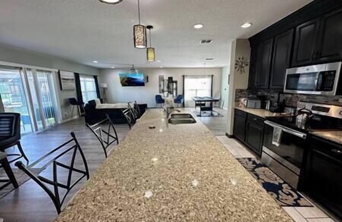 Marbella Casa | Spacious, Fun & Convenient