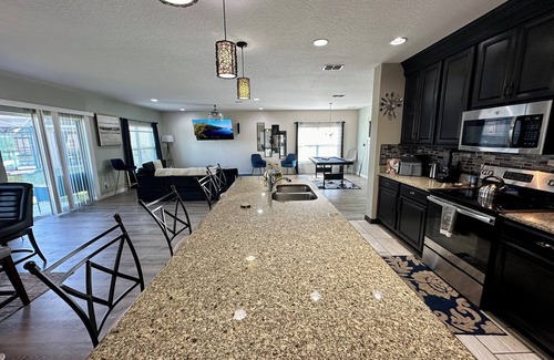 Marbella Casa | Spacious Fun & Convenient