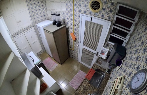 Copacabana Apartamento | Gran apartamento, amueblado, 1 cuadra de la playa de Copacabana.