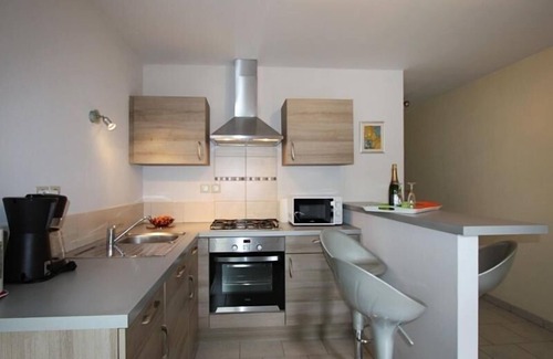 Docelles Cabaña | Casa rural espaçosa con terraza privada cerca de estaciones de esquí y lagos