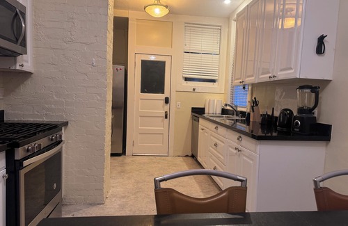 Western Addition Casa | Spacious garden 5-Bedroom in heart of San Francisco - haight.