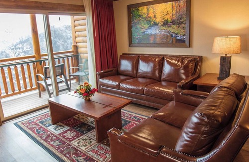 Gatlinburg Complejo | Spacious Gatlinburg Retreat: Family-Friendly, Resort Amenities, Mountain Views