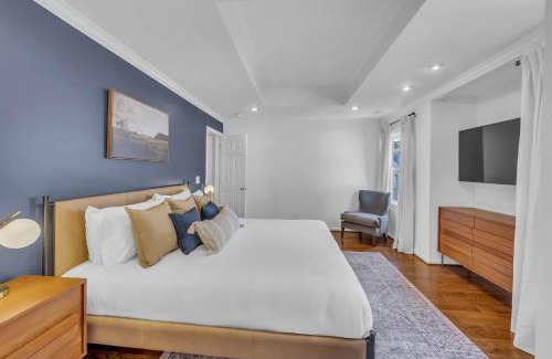 Salemtown Casa | Spacious Germantown Home for Groups