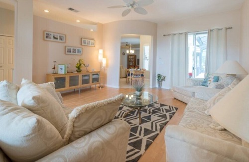 Ridgewood Lakes Villa | Spacious Getaway on Golf Course