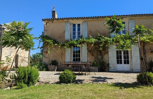 Chadurie Cabaña | Casa rural con piscina cubierta y calefaccion, ideal para familias, cerca de naturaleza