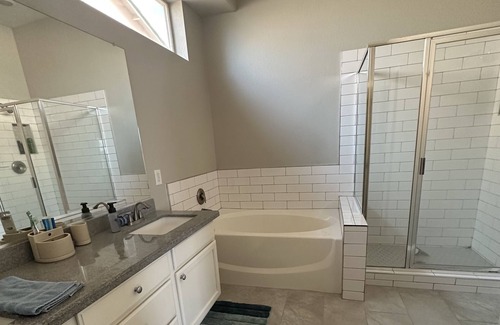 Coyote Lakes Casa | Spacious Golf Course Getaway