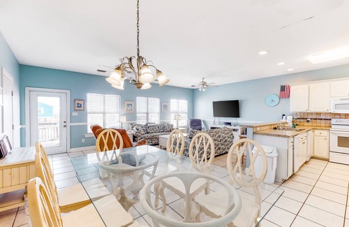 Southpointe Casa | Spacious Gulf Front Duplex w/ a Private Pool & Free WiFi - Great for Groups