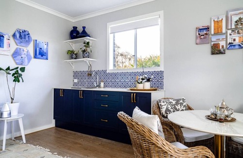 St Leonards Casa | Spacious Hamptons-style home with heated pool