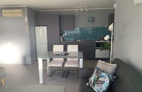 Onerahi Apartamento | Amplio apartamento junto al puerto con impresionantes vistas