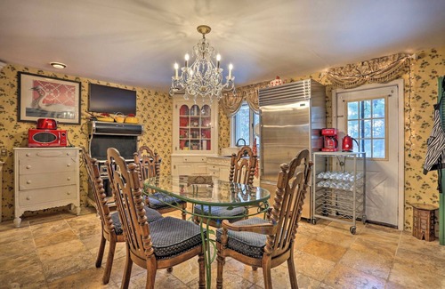 White Mills Casa | Spacious Hawley Villa Near Lake Wallenpaupack.