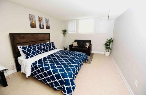 Amherstview Apartamento | Spacious Hearth Escape with Natural Light & fireplace