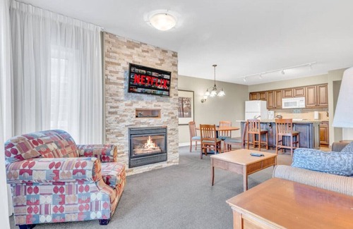 Oro-Medonte Apartamento | Spacious Hideaway in Nature