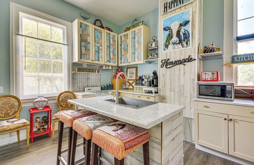High Point Casa | Spacious Historic Home w/ Yard & Deck!