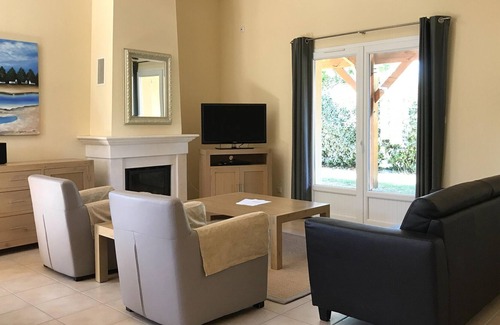 Les Forges Casa | Espaciosa casa de vacaciones en Les Forges con jardín