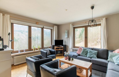 Nordenau Casa | Spacious holiday home with private terrace