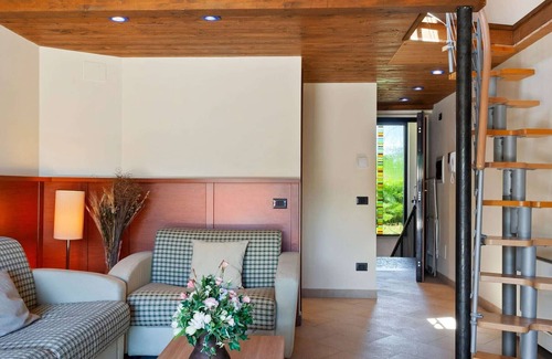 Villalago Casa | Amplia casa de vacaciones en Scanno con jardín