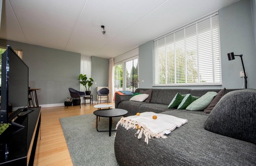 Terherne Casa | spacious holiday home with private jetty