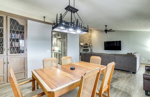 Eureka Springs Casa | Spacious Holiday Island Escape w/ Deck & Gas Grill