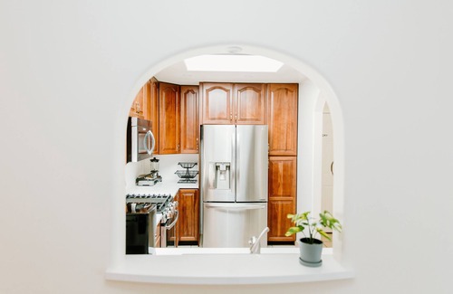 Goleta Casa | Spacious home 7 minutes away from the beach!