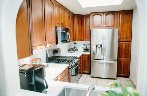 Goleta Casa | Spacious home 7 minutes away from the beach!