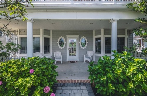Admiral Estates Casa | Spacious Home Close to Beach