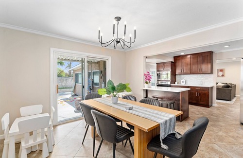 Santa Ana Casa | Spacious Home for Families w/ Yard & Game Room near Disneyland