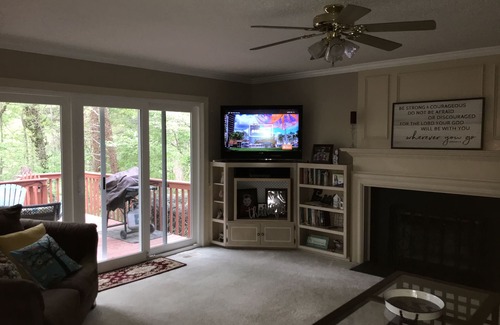 Greensboro Casa | Spacious home in NW Greensboro