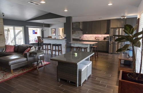 South Lamar Casa | Amplia casa en el corazón de Austin, gran patio trasero y piscina privada