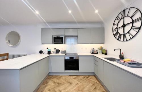 Chysauster Casa | Spacious Home Near Seafront & Train Station 5 Bed Sleeps 10- Central Penzance