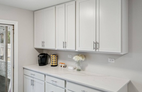 Libertyville Casa | Spacious home near DT Libertyville w/ Rec Room!